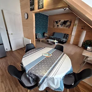 Grand T2 Proche Canal De Nantes à Brest. Appartement